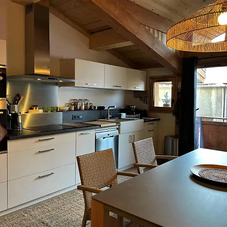 Charmante Maison De Village Renovee 4 Pieces, 3 Niveaux, 80m², 6 Pers, A St Marcel, Proche Pistes Ski. - Fr-1-452-381 * Saint-Marcel (Savoie)