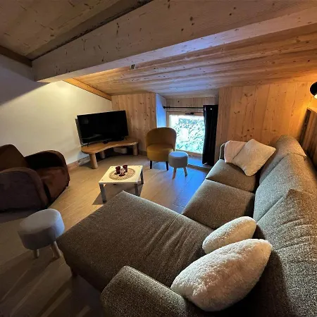 Charmante Maison De Village Renovee 4 Pieces, 3 Niveaux, 80m², 6 Pers, A St Marcel, Proche Pistes Ski. - Fr-1-452-381 Holiday home